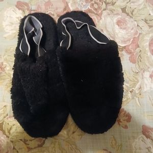 Black soft fur shoes/faux ugg slippers